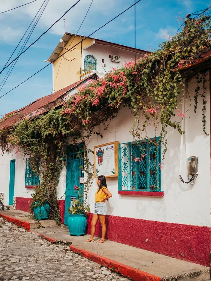 Los Amigos hostel pained in colors