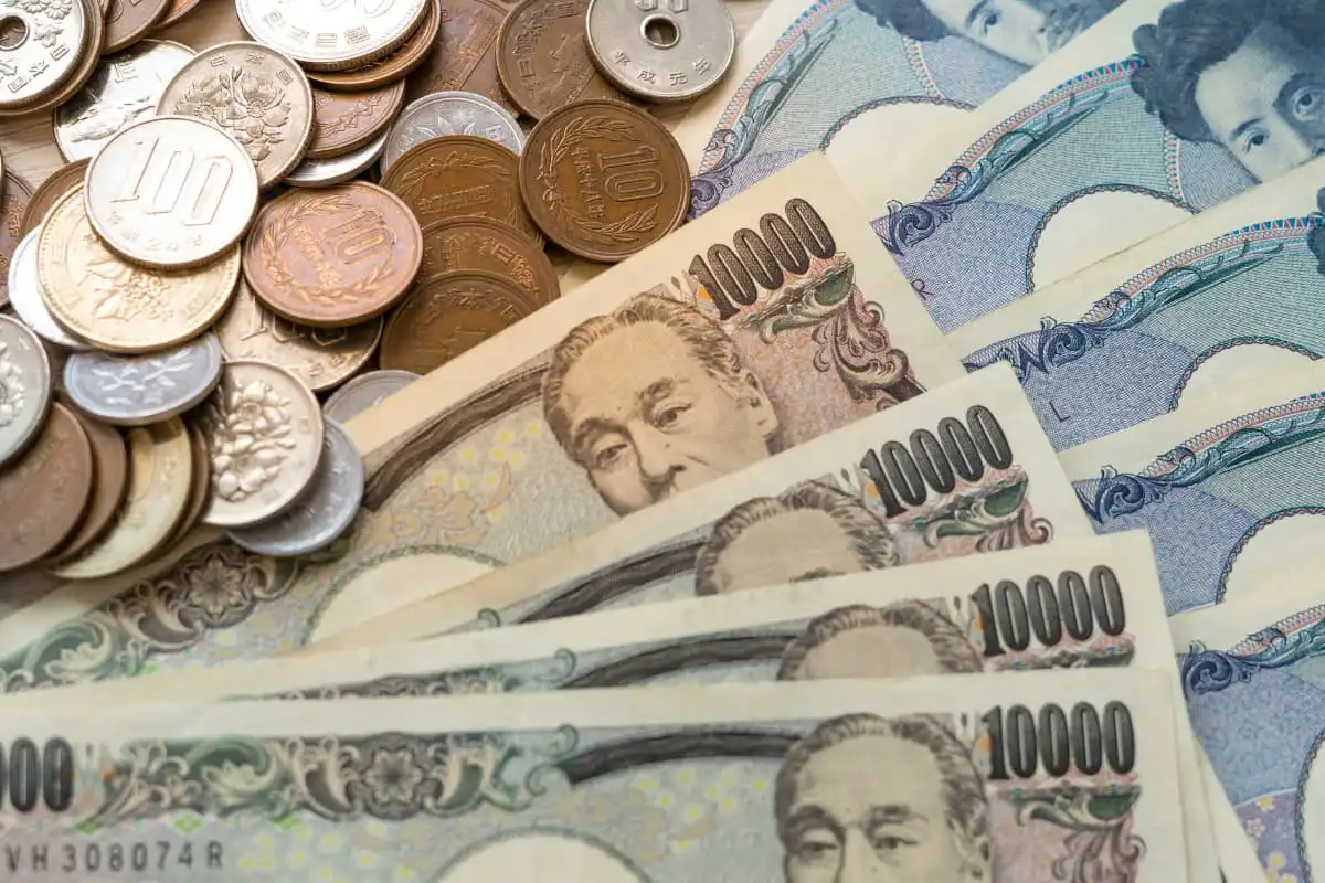 Japanese money