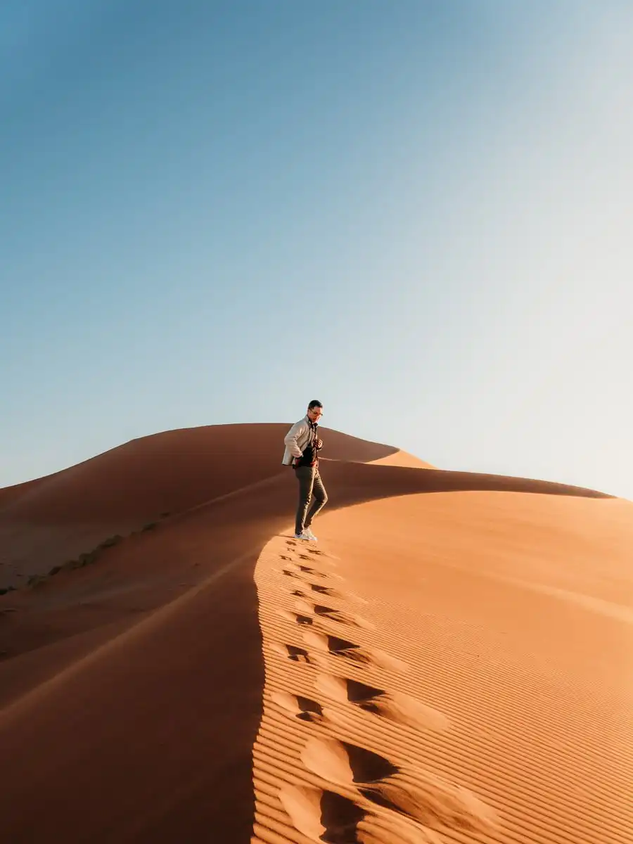 Standing a top Big Mama dune