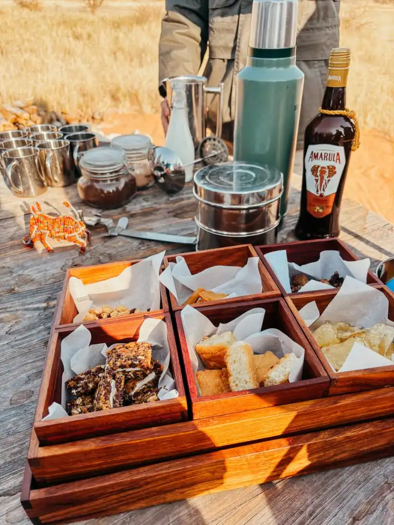 food and drinks for sundowner drive