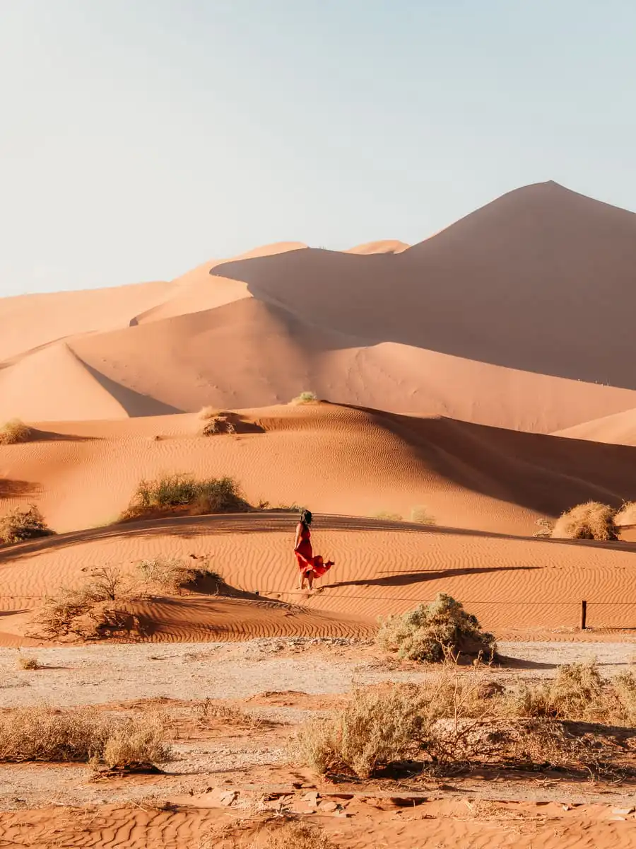 Namibia sand dunes in Sossusvlei, one of the highlights spots in our Namibia Road Trip itinerary