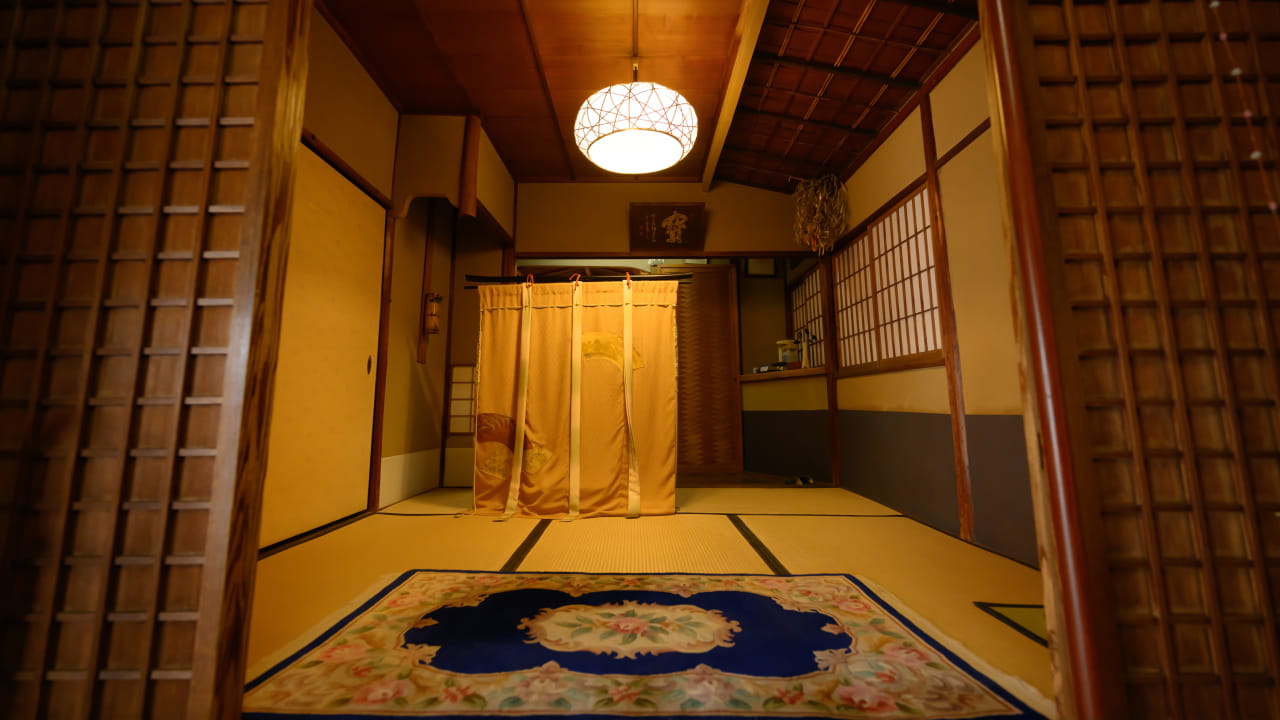 Ryokan with Kintsugi Workshop