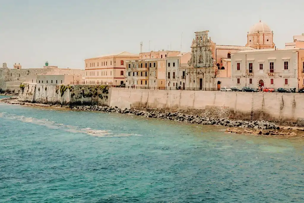 Coastal view of Syracuse