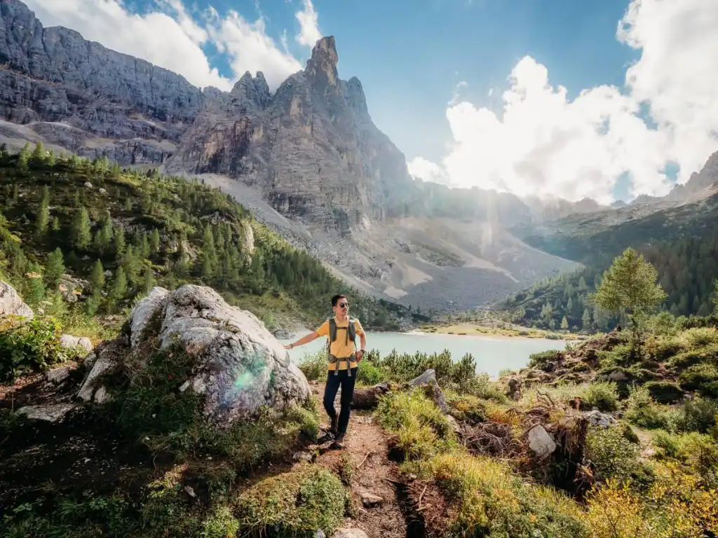 Lago di Sorapis view from the trees