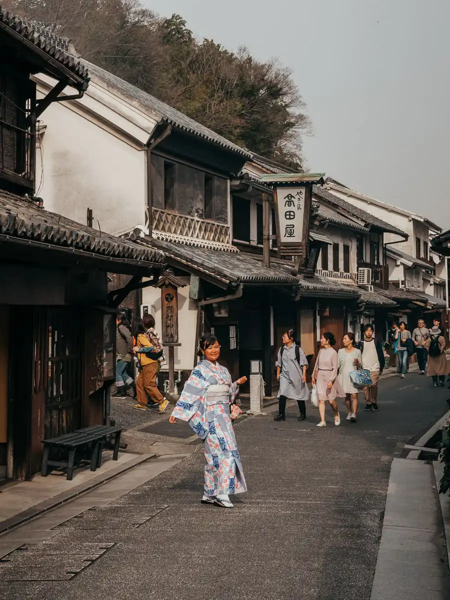 posing with kimono in kurashiki