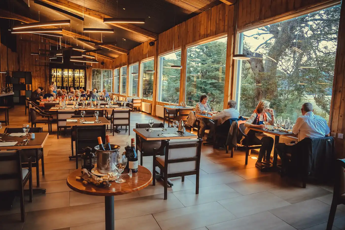 Hotel lago grey lounge and dining area
