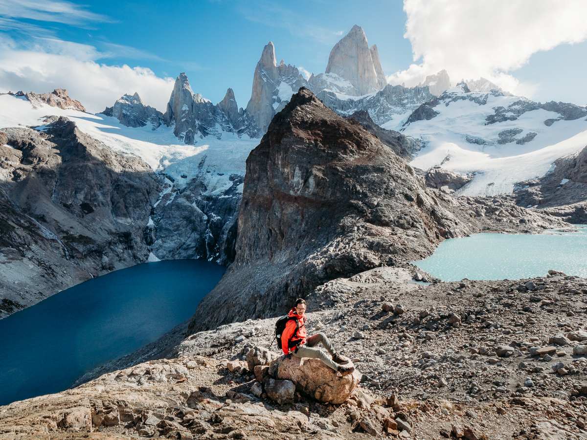 summit view of Laguna los tres hike