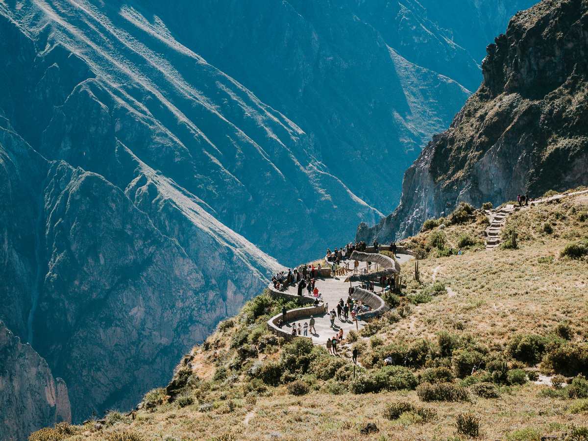 colca canyon condor viewpoint
