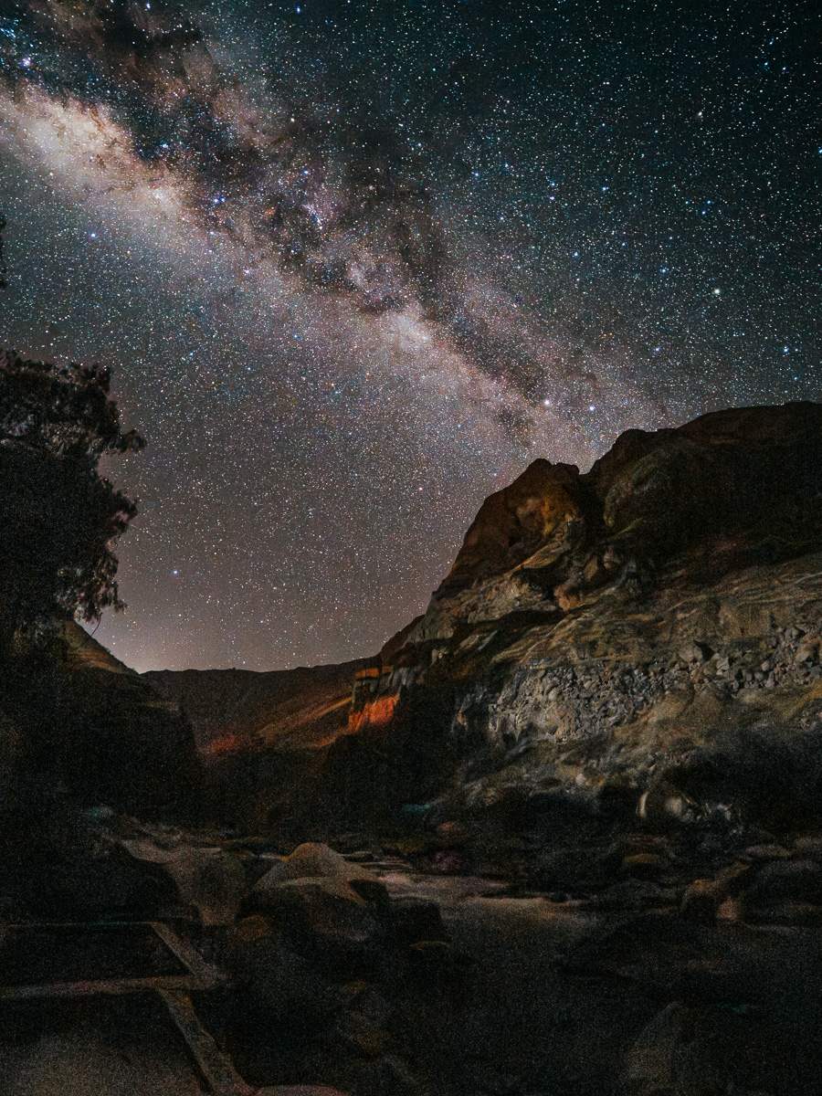 view of the milky way from the hot spring at Llahuar lodge