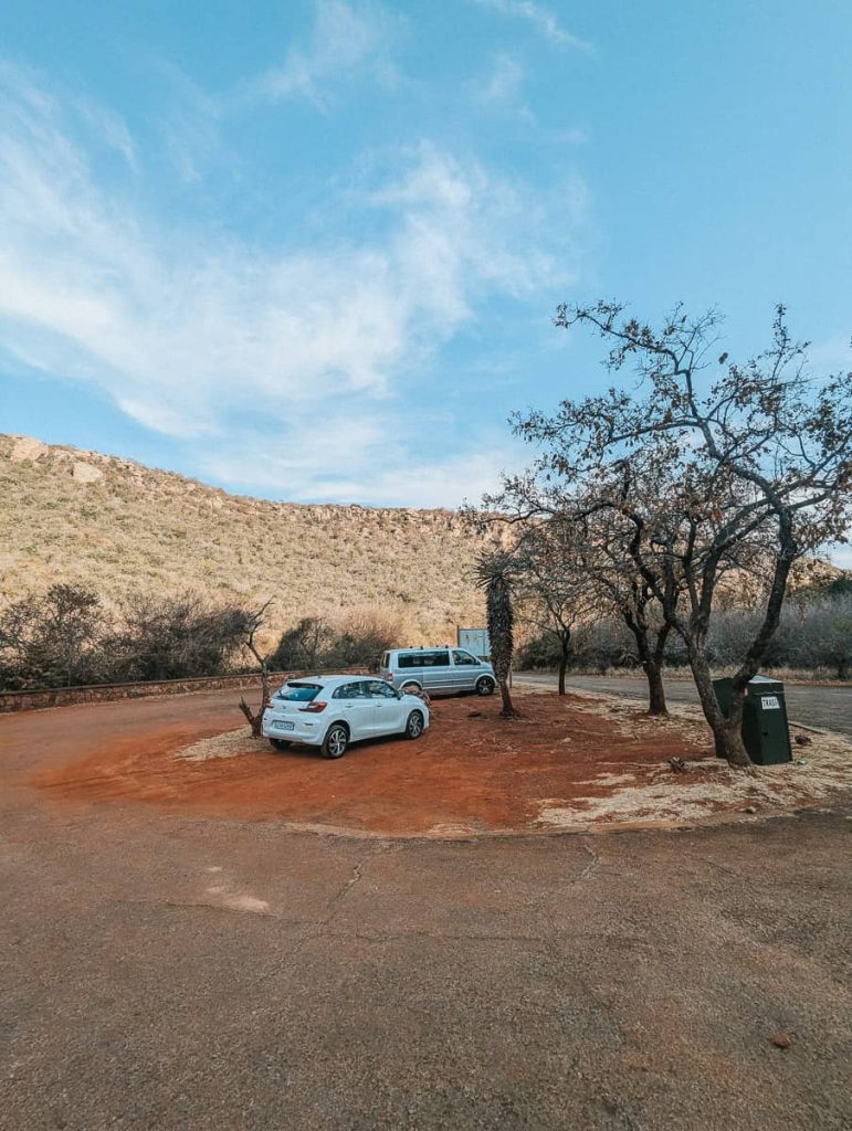parking area at blyde river canyon hiking trail
