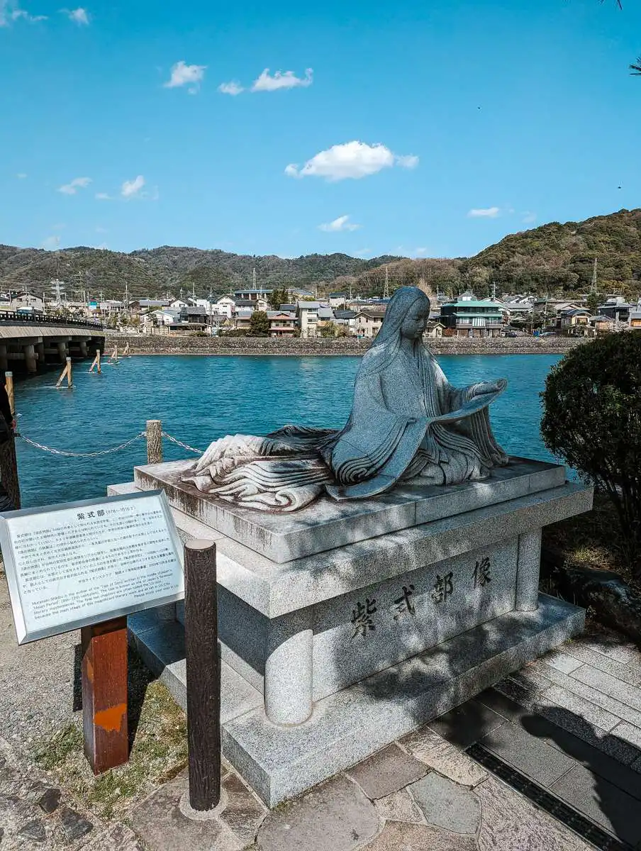 statue in Uji