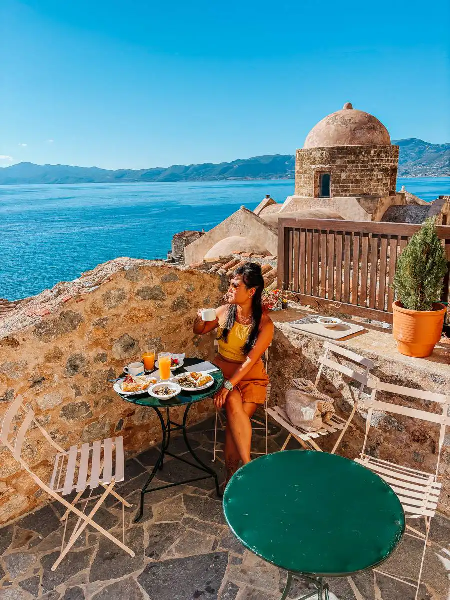 breakfast in monemvasia