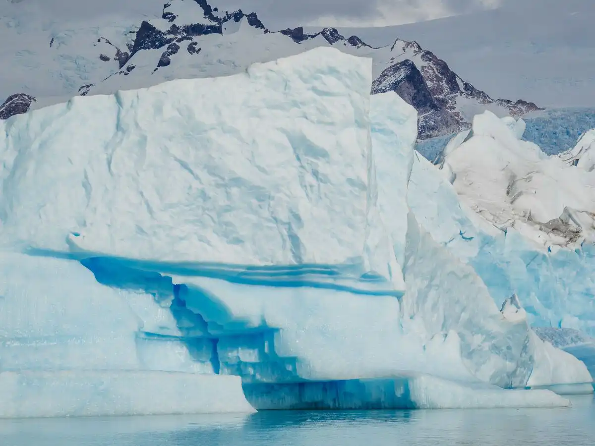 closeup of glacier at perito moreno