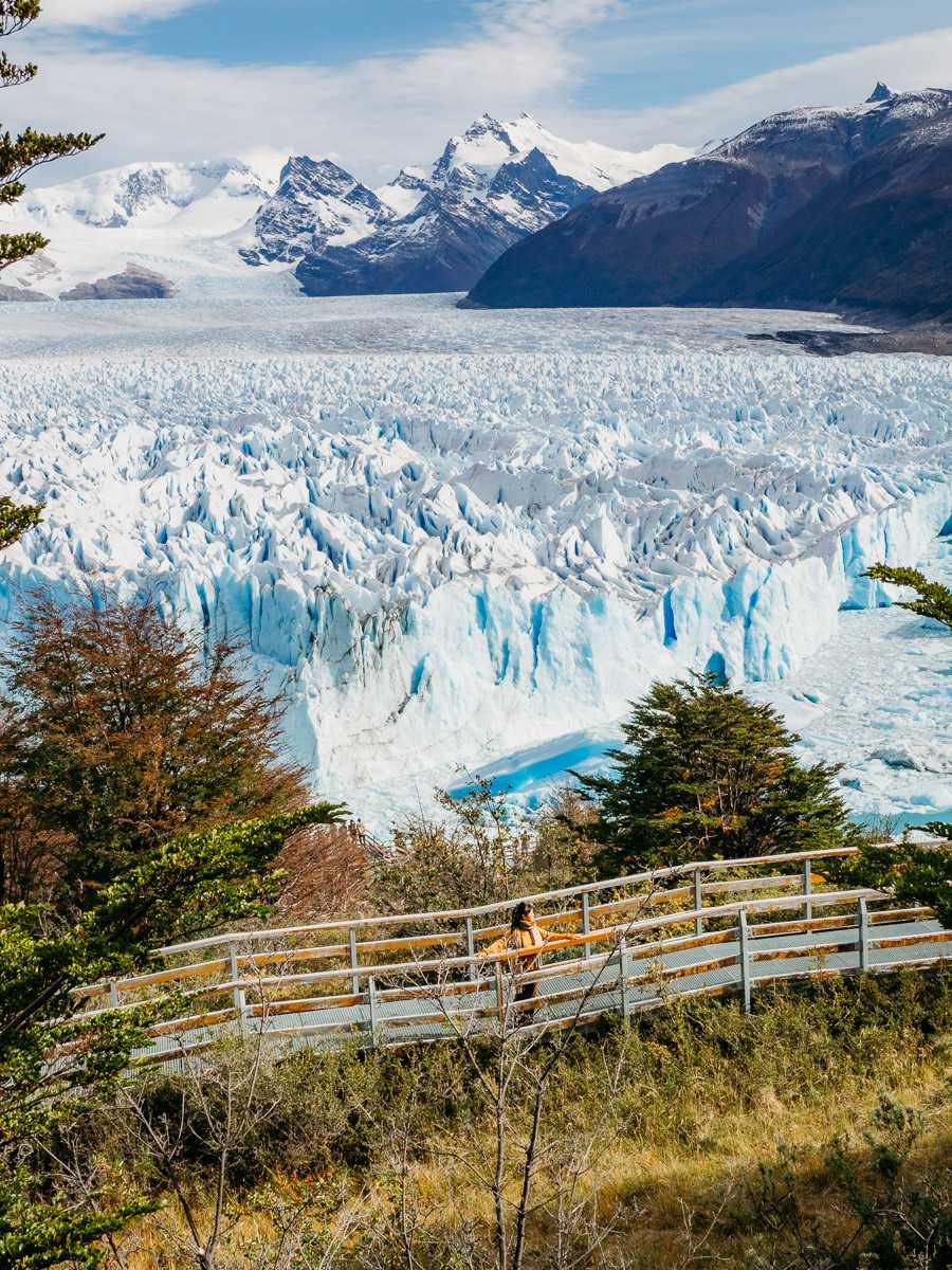 view of the boardwalk and perito moreno glacier