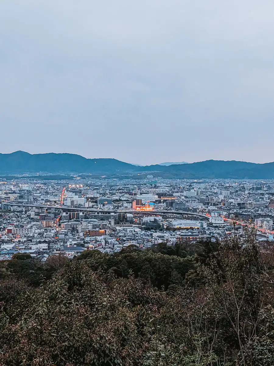 viewpoint at the top of fushimi inari