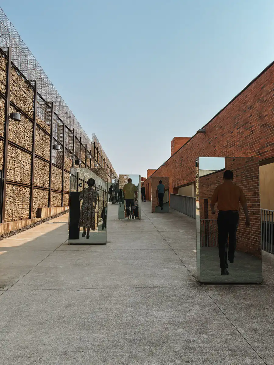 walk in apartheid museum