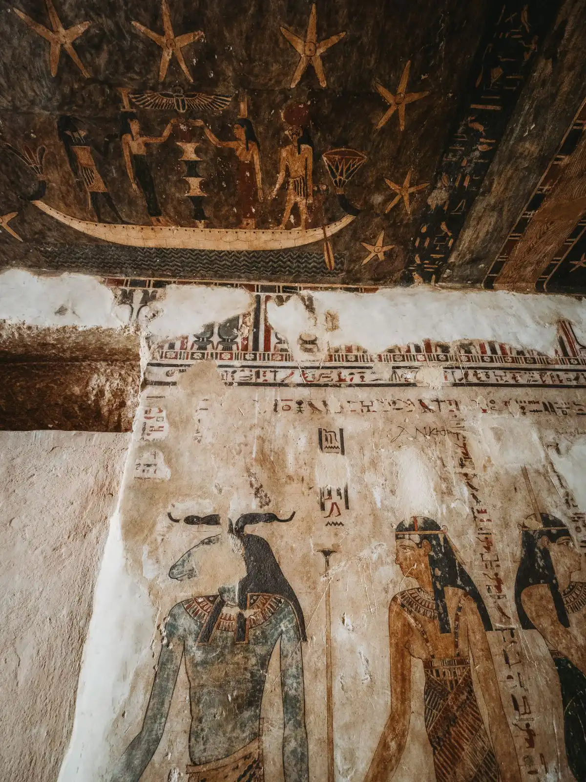 paintings in the tombs of siwa