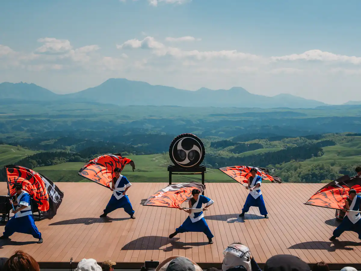 taiko show in mount aso
