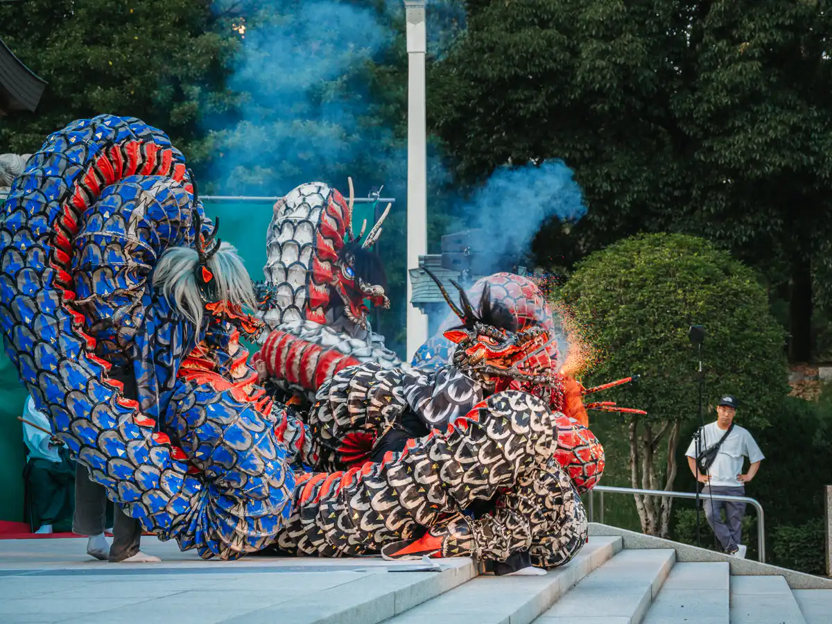 Kagura dragons blowing fire